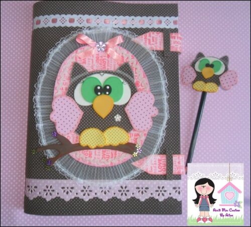 Capa de caderno corujinha com ponteira