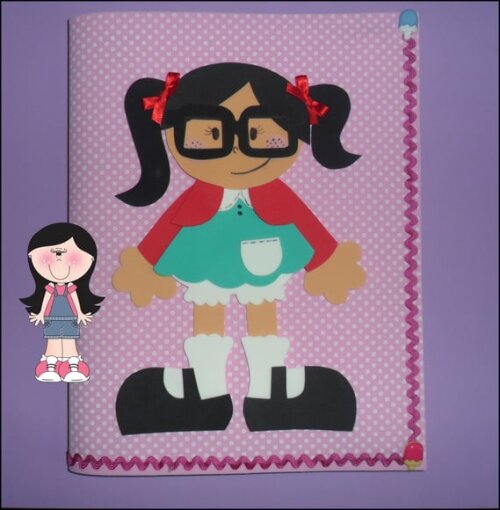 Capas de caderno personagens