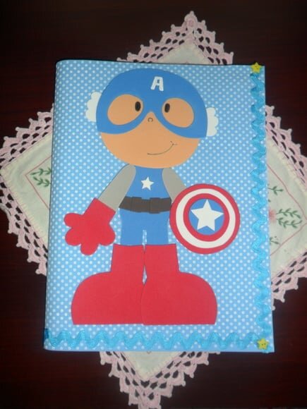 Capas de caderno personagens