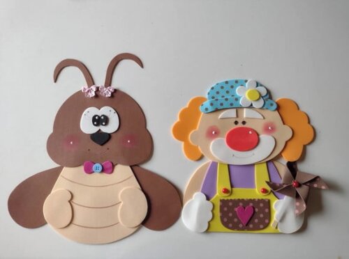 Kit com 12 luvas personagens de 30 cm cada um