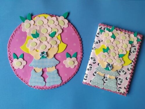 Kit guirlanda e caderno pequeno vejo flores em você primaver