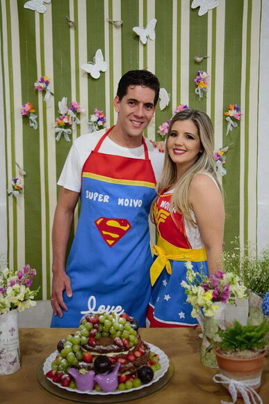 Avental Super Heróis +mini Véu
