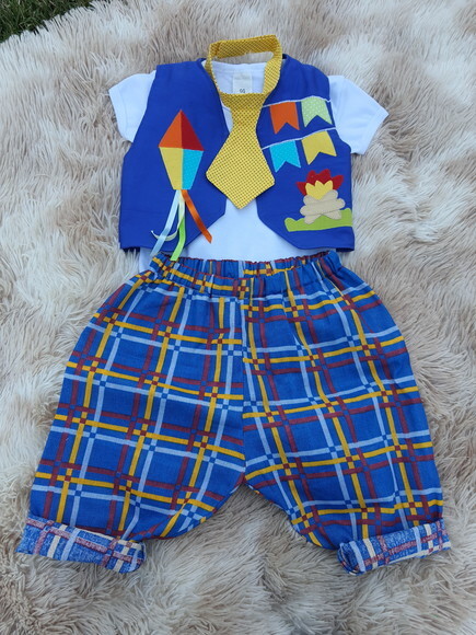 Traje caipira para menino