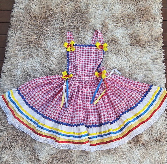 Vestido de Festa Junina Infantil Luxo