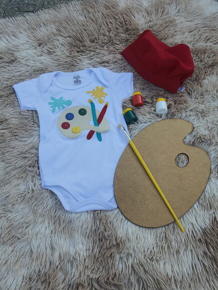 Fantasia Pintando o Sete Baby