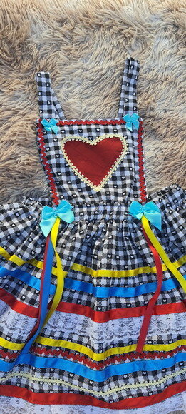 Jardineira Festa Junina Infantil Luxo