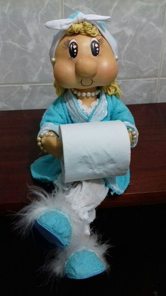 Boneca porta papel higiênico EVA azul