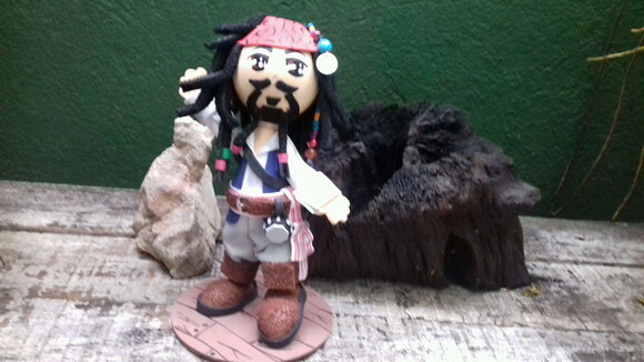 boneco Jack Sparrow EVA 3D 18 cm