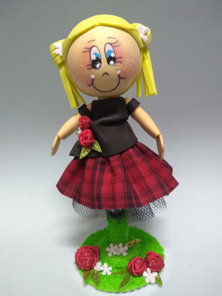 Caneta boneca EVA 3D