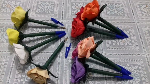 Caneta botão de rosa
