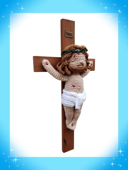 Crucifixo em Amigurumi