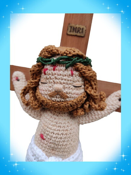 Crucifixo em Amigurumi