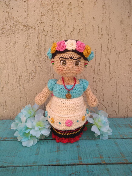 Frida Kahlo em Amigurumi