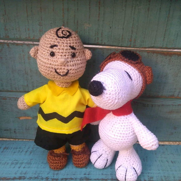 Snoopy e Charlie Brown amigurumi