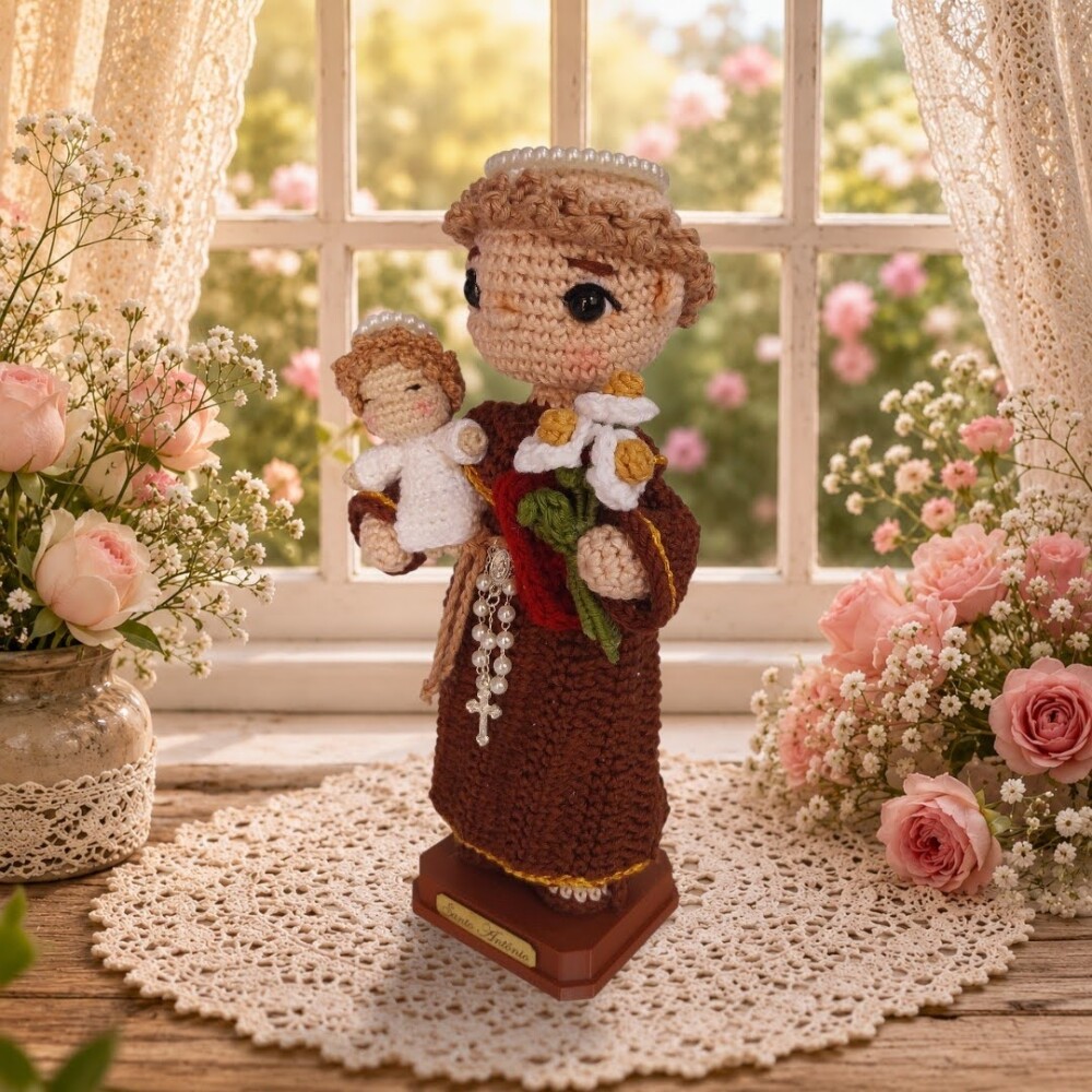 Santo Antônio em Amigurumi