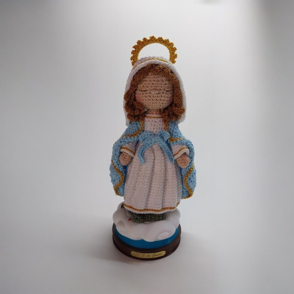 Nossa Senhora das Graças em Amigurumi