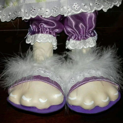 Boneca Porta Papel Higiênico Lilas