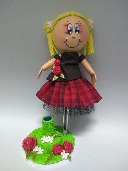 Caneta boneca EVA 3D