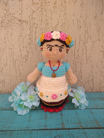 Frida Kahlo em Amigurumi