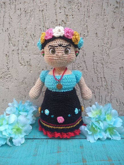 Frida Kahlo em Amigurumi