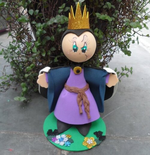 Rainha Má * Branca de neve