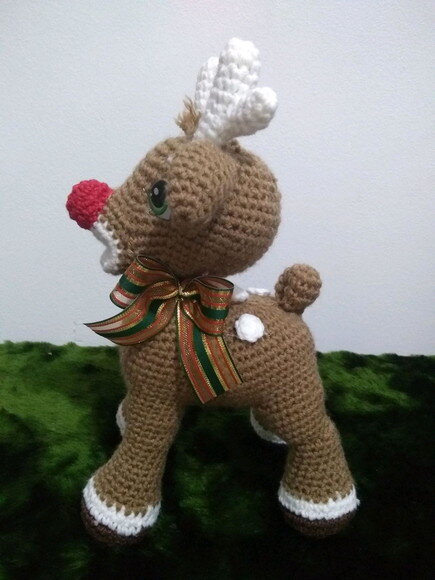 Rena em amigurumi
