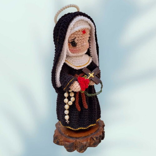 Santa Rita de Cássia Amigurumi