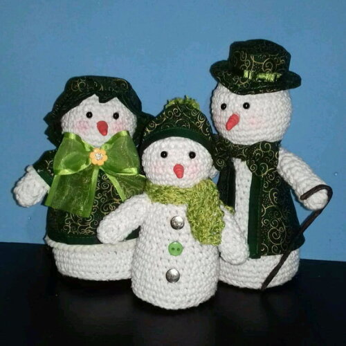 Trio Bonecos de Neve Amigurumi