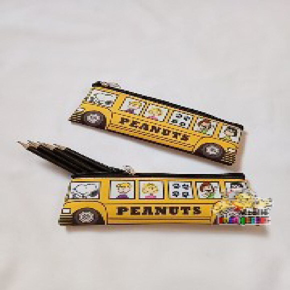Estojo Slim Personalizado Ônibus do Snoopy Tam: 19x7