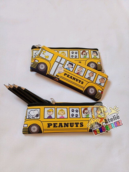 Estojo Slim Personalizado Ônibus do Snoopy Tam: 19x7