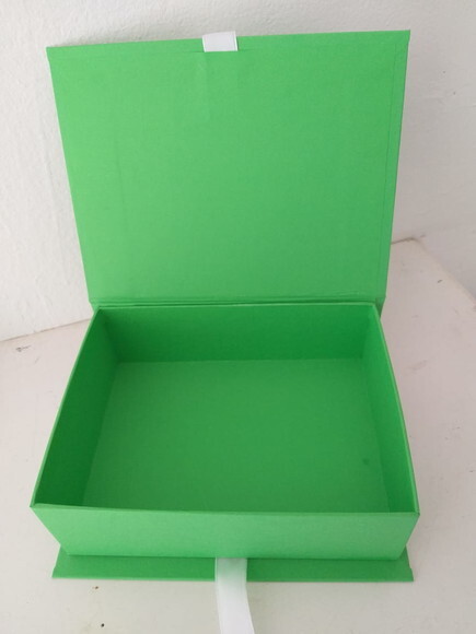 Caixa em Cartonagem para Personalizar 16x12x05 cm