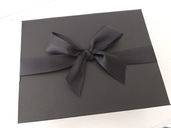 Caixa em Cartonagem para Personalizar 16x12x05 cm