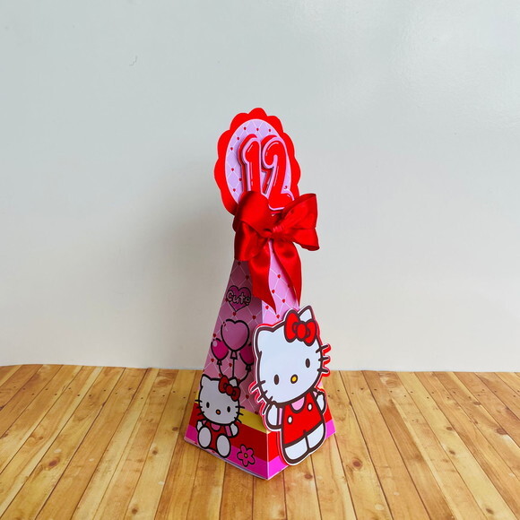 Caixa Pirâmide Personalizada Hello Kitty Vermelha