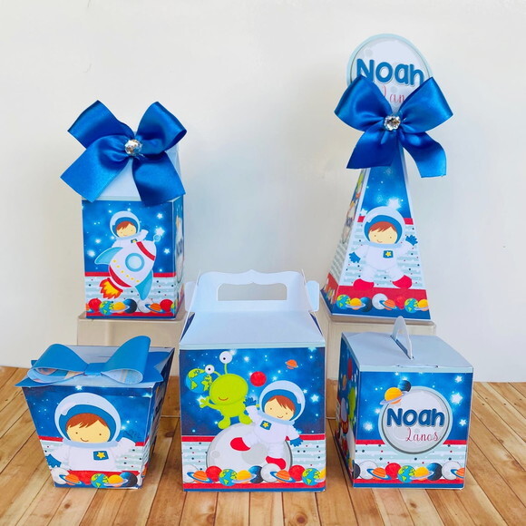 Kit 20 Caixas Personalizadas Basico Astronauta