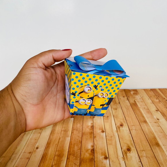 Kit 30 Caixas Personalizadas Básicos Minions