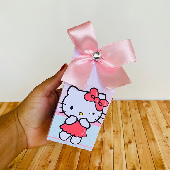 Kit 30 Caixas Personalizados Básicos Hello Kitty