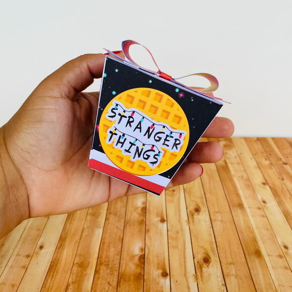 Kit 50 Caixa Básicas Personalizadas Stranger Things