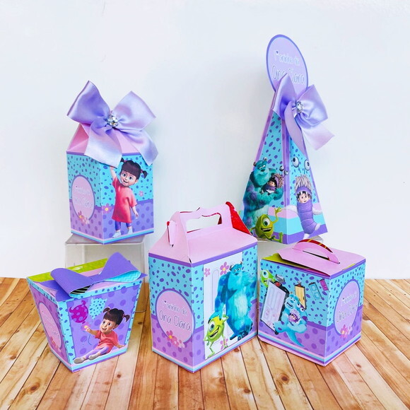 Kit 50 Caixas Personalizadas Básico Boo Monstros S.a