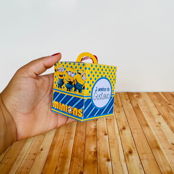 Kit 50 Caixas Personalizadas Básicos Minions