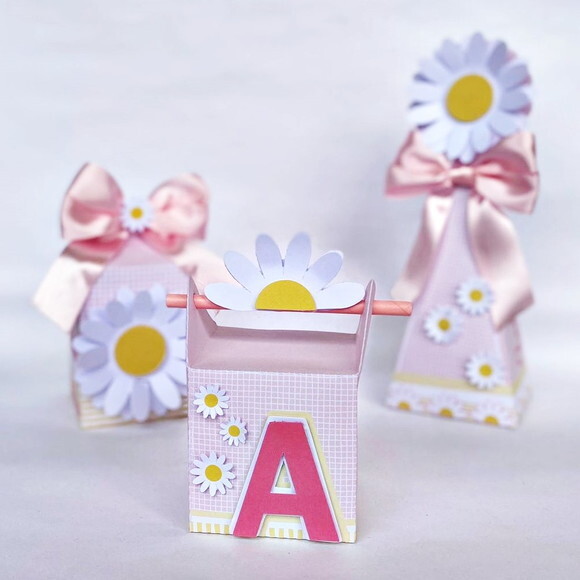 Kit 50 Caixas Personalizadas Margaridas