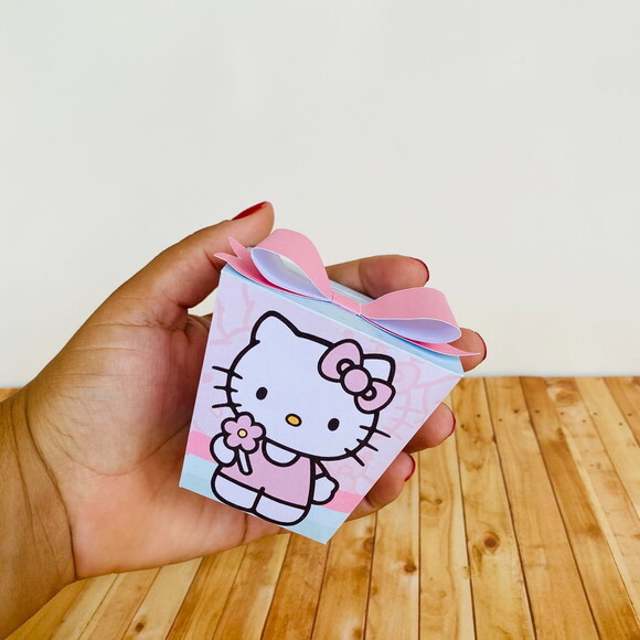 Kit 50 Caixas Personalizados Básicos Hello Kitty