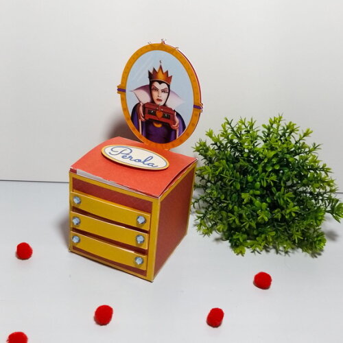 Caixa Penteadeira Branca de Neve e Madrasta Má