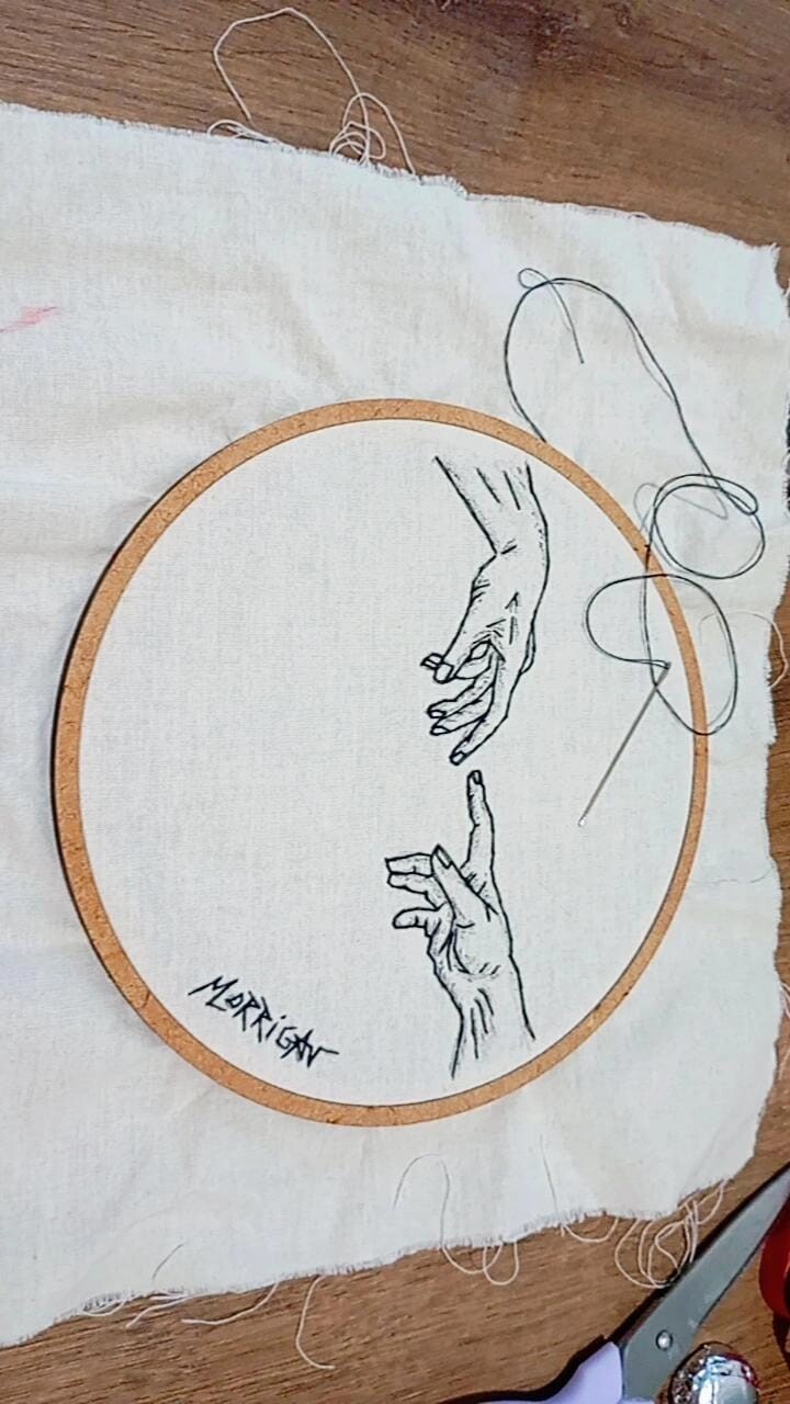 Quadro Bordado a criação de Adão-sob encomenda