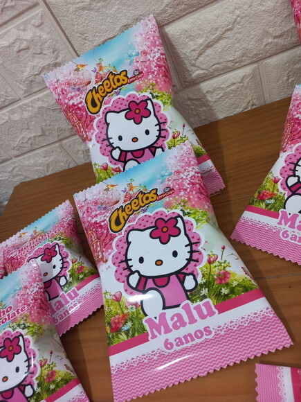 Cheetos Hello Kitty Jardim