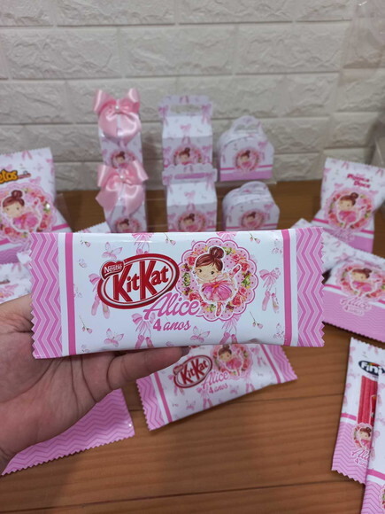 Kitkat Bailarina