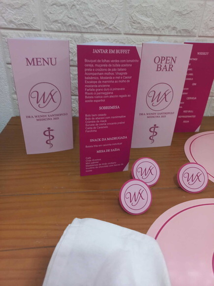 Menu de Mesa Triangular Formatura