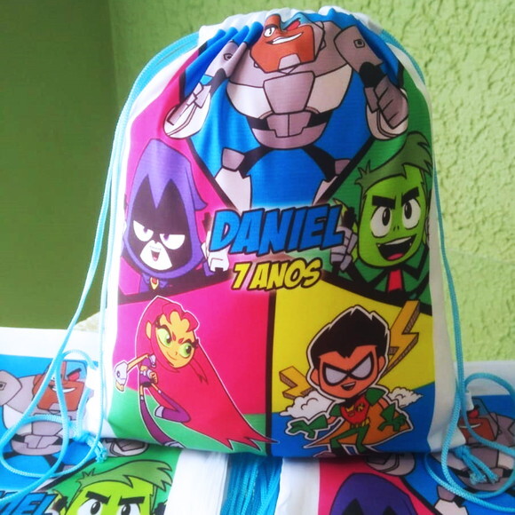 Mochilinha Ecobag Sacochila Personalizada Jovens Titãs