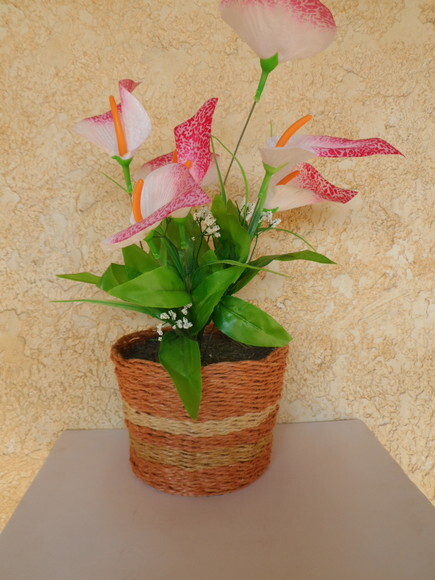 Arranjo Floral em Vaso de Sisal