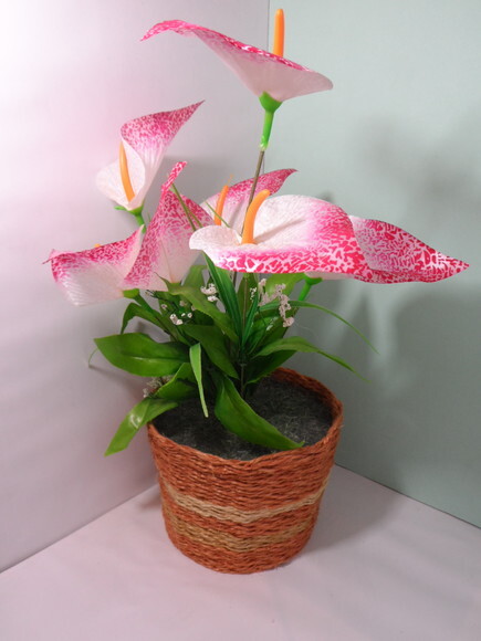 Arranjo Floral em Vaso de Sisal
