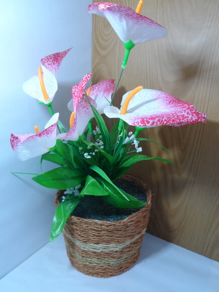 Arranjo Floral em Vaso de Sisal